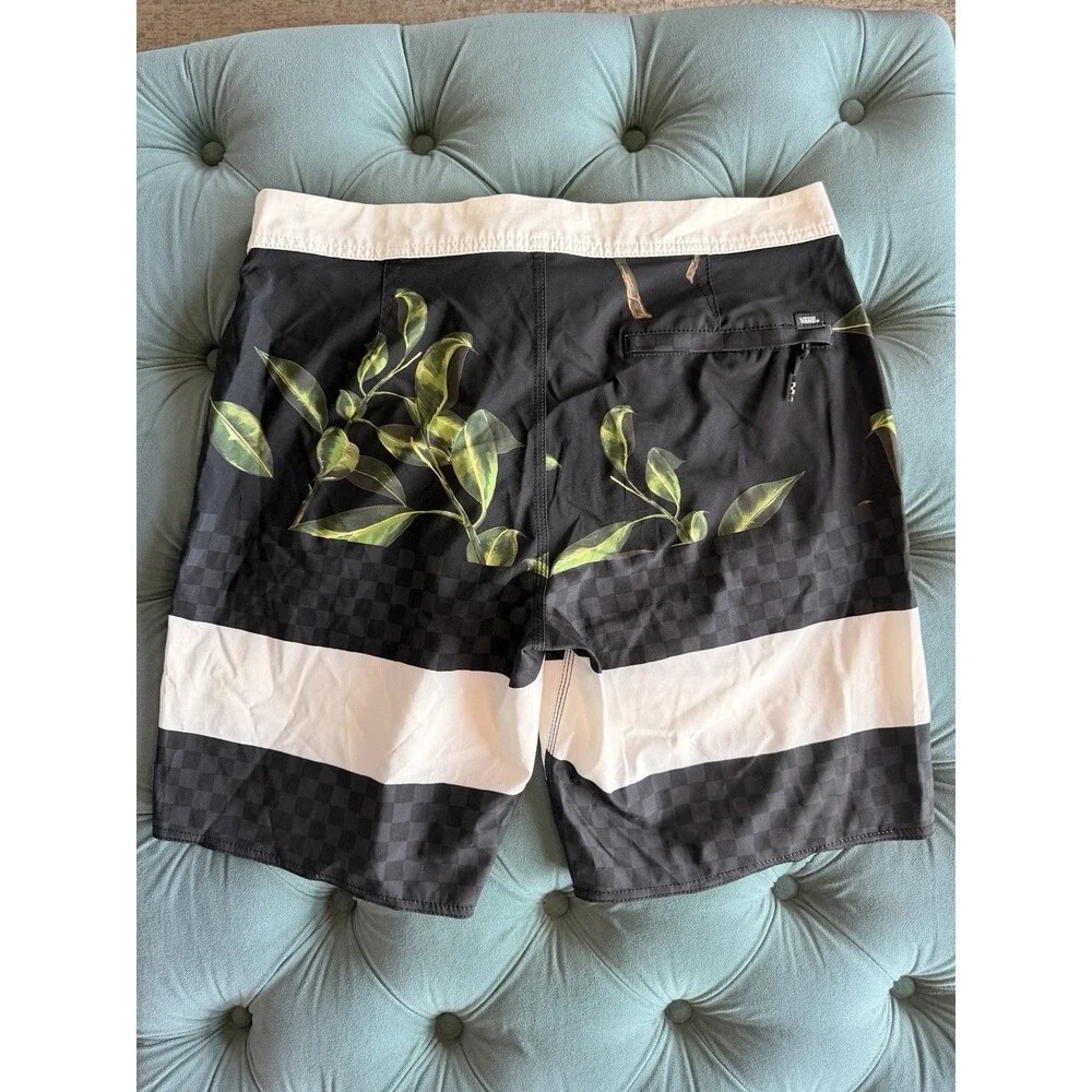 Vans Mens Off The Wall Voyage Trunk Board Shorts Black Men Size 32